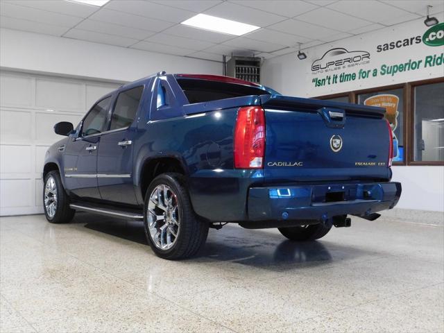 used 2007 Cadillac Escalade EXT car, priced at $14,927