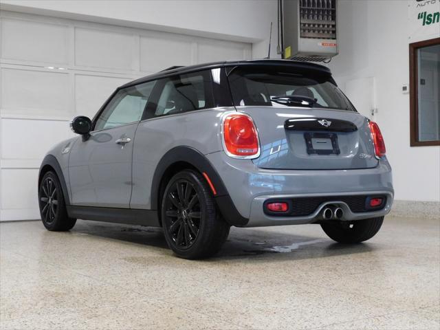 used 2018 MINI Hardtop car, priced at $18,999