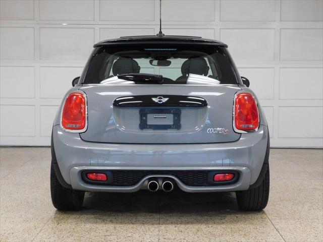 used 2018 MINI Hardtop car, priced at $18,999