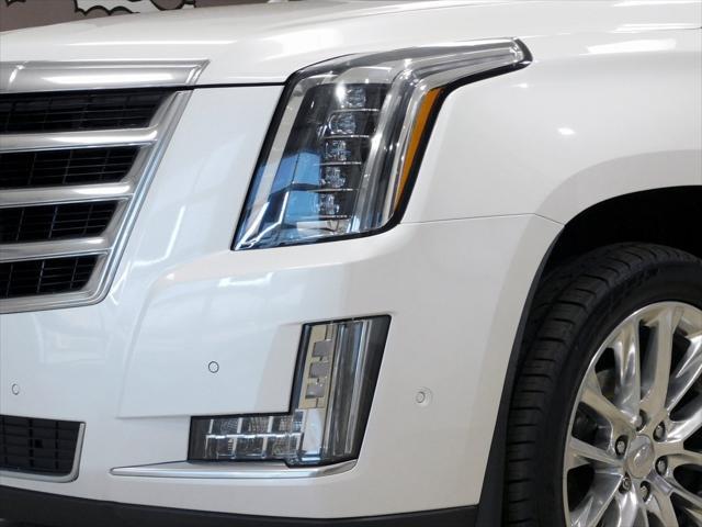 used 2020 Cadillac Escalade car, priced at $50,329