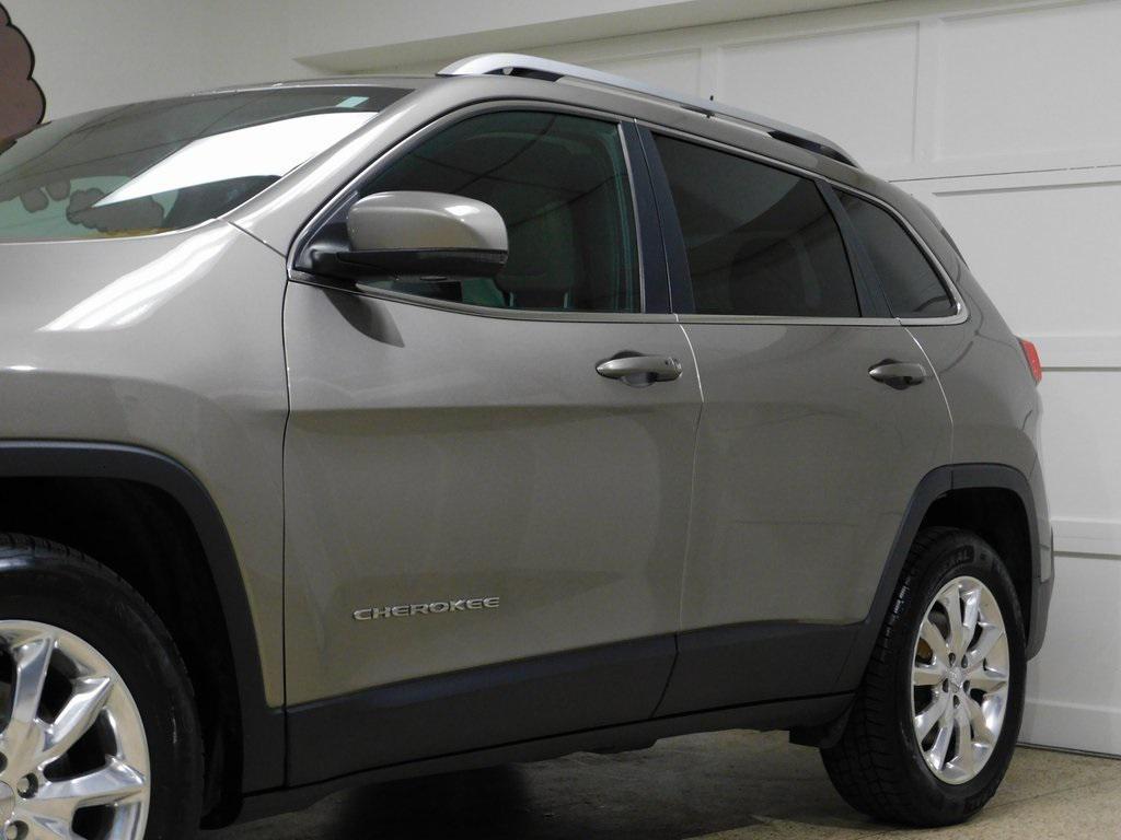 used 2017 Jeep Cherokee car, priced at $13,999