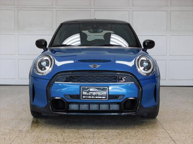 used 2022 MINI Hardtop car, priced at $25,599