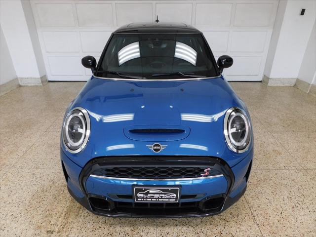 used 2022 MINI Hardtop car, priced at $25,599