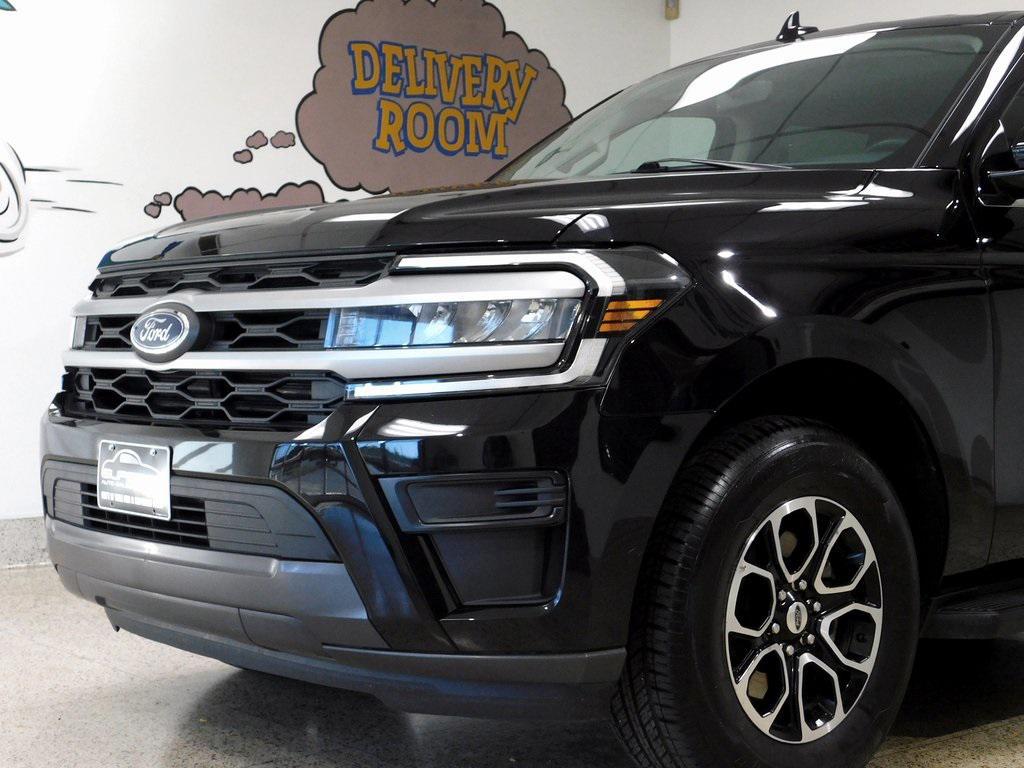 used 2024 Ford Expedition car, priced at $45,955