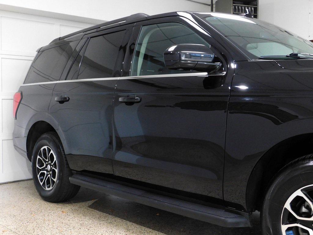 used 2024 Ford Expedition car, priced at $45,955