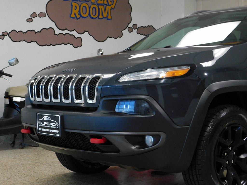 used 2016 Jeep Cherokee car, priced at $16,949