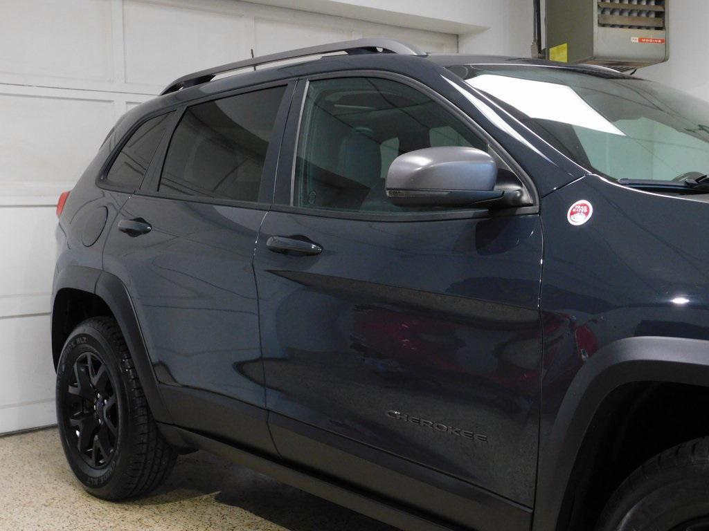used 2016 Jeep Cherokee car, priced at $16,949