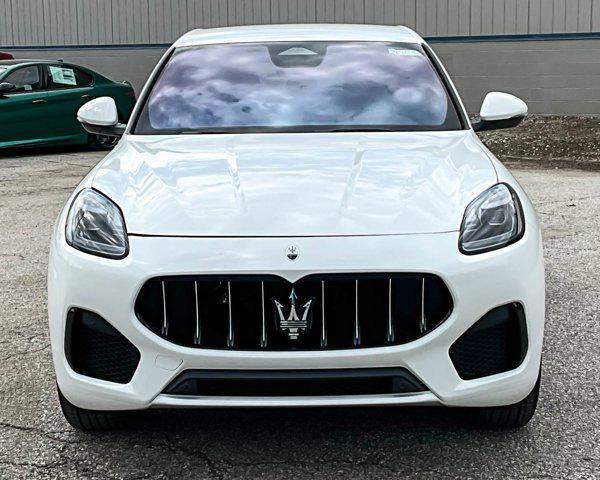 new 2024 Maserati Grecale car, priced at $76,910
