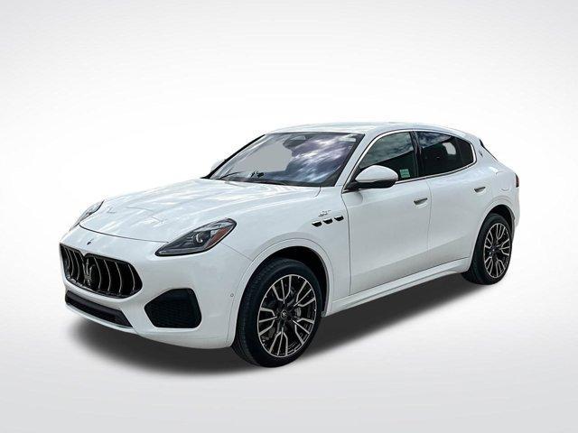 new 2024 Maserati Grecale car