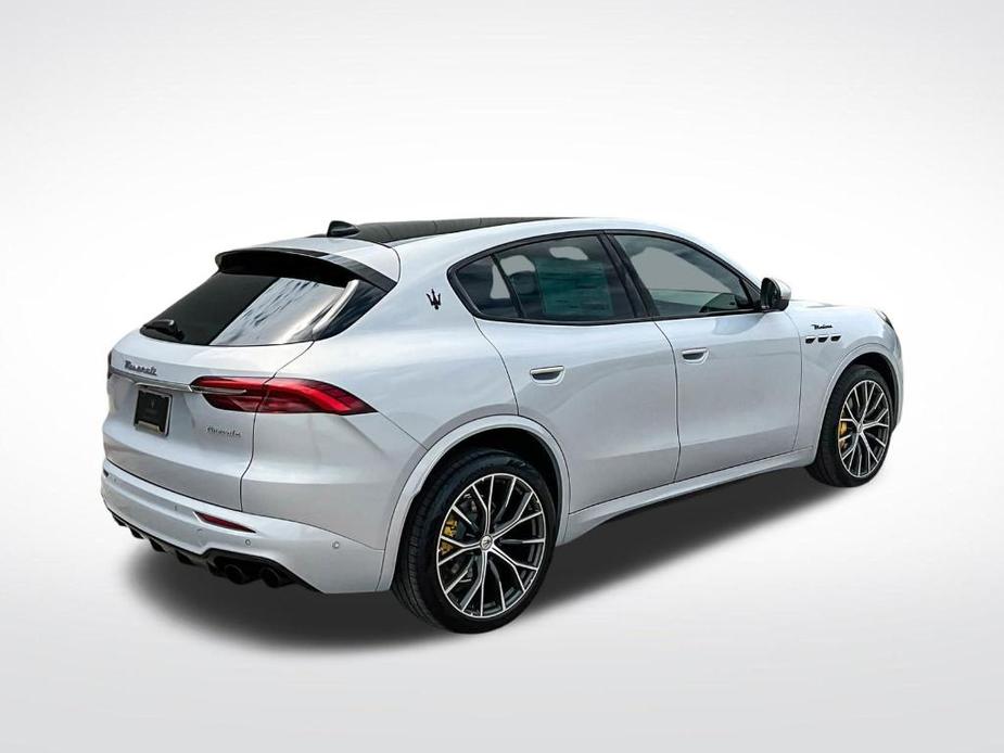 new 2024 Maserati Grecale car, priced at $89,385