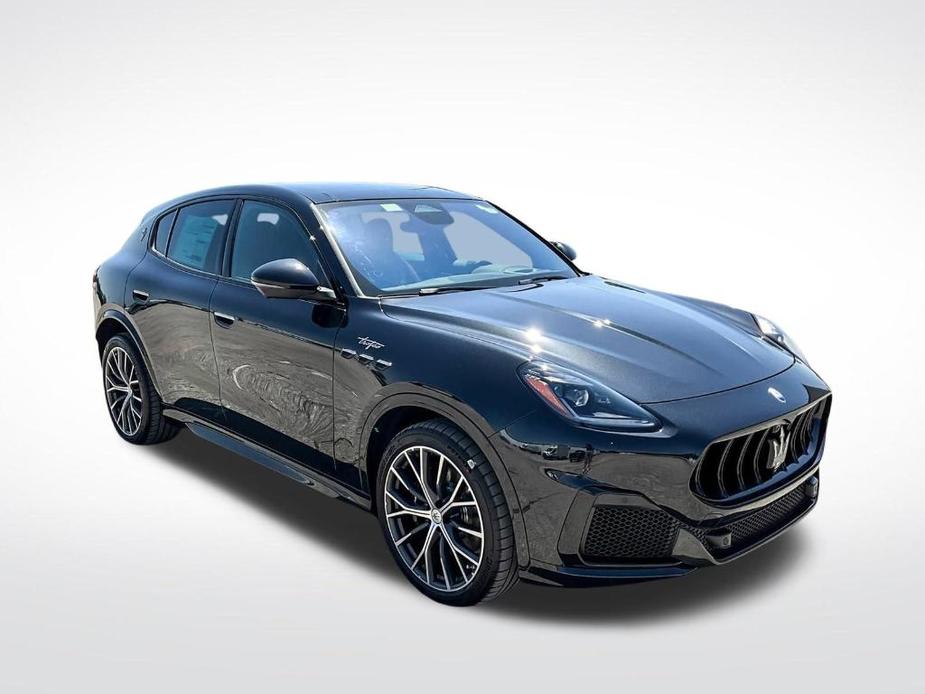 new 2023 Maserati Grecale car, priced at $89,901