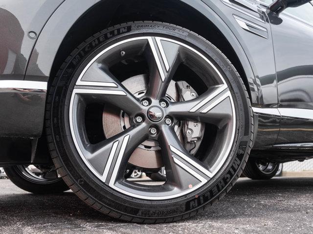 new 2025 Genesis GV80 car, priced at $82,685