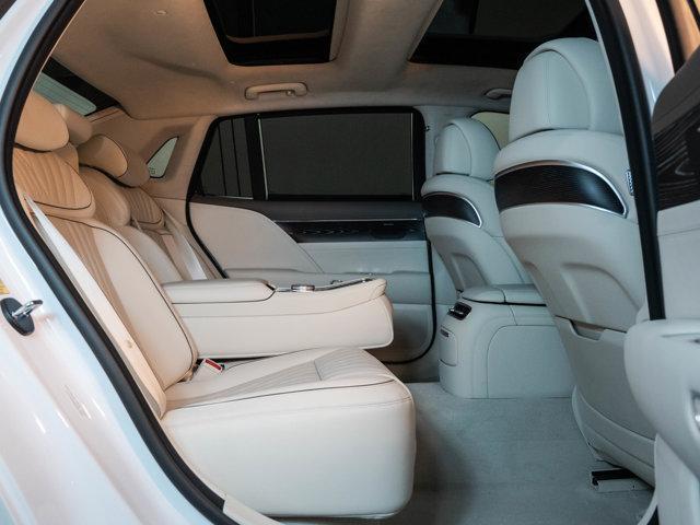 new 2025 Genesis G90 car