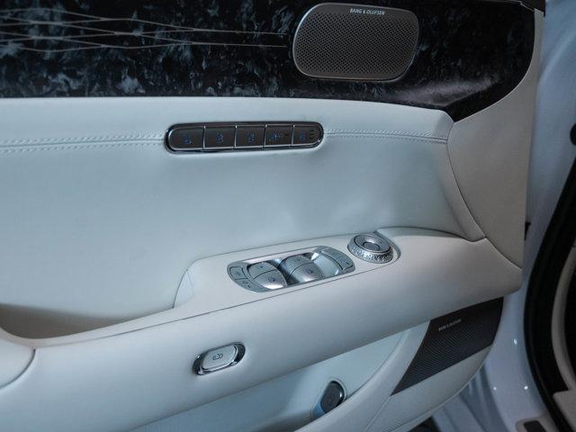 new 2025 Genesis G90 car, priced at $96,305