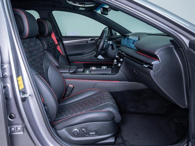 new 2025 Genesis G80 car, priced at $69,998