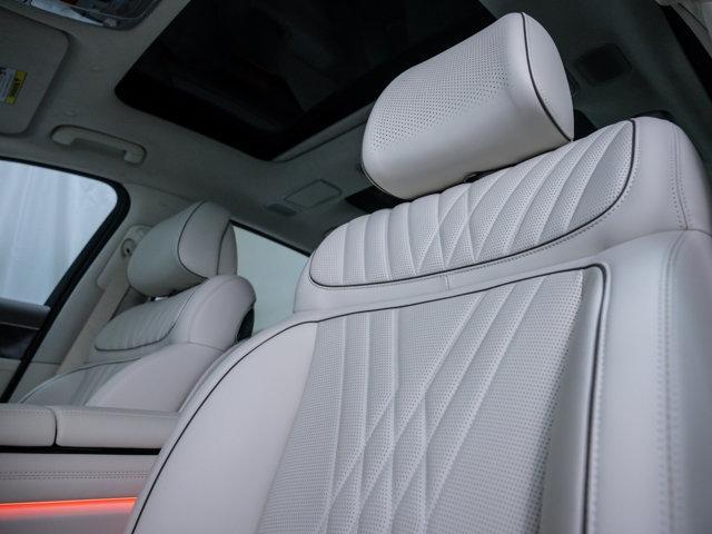 new 2025 Genesis G90 car, priced at $89,721
