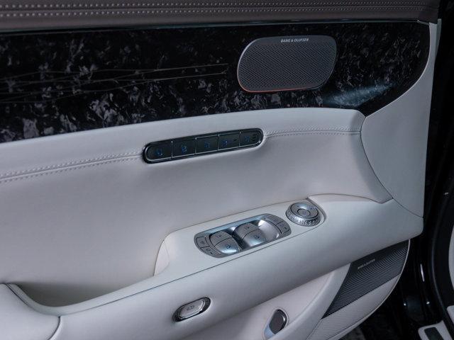 new 2025 Genesis G90 car, priced at $89,721