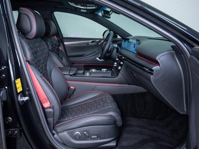 new 2025 Genesis G80 car, priced at $68,498