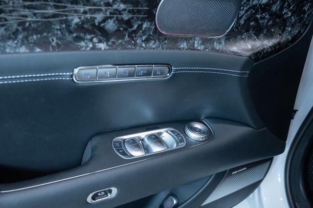 new 2025 Genesis G90 car