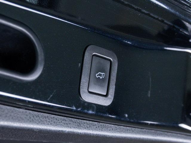 used 2015 Toyota Highlander car, priced at $19,399