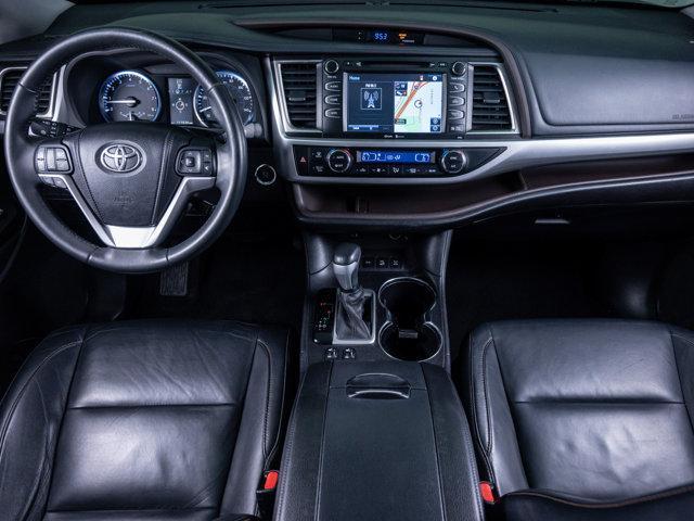 used 2015 Toyota Highlander car, priced at $19,399