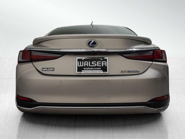 used 2019 Lexus ES 300h car, priced at $28,399