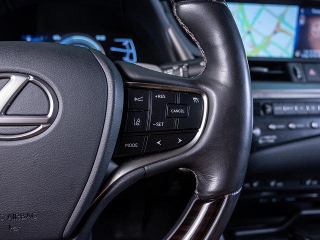 used 2019 Lexus ES 300h car, priced at $28,399