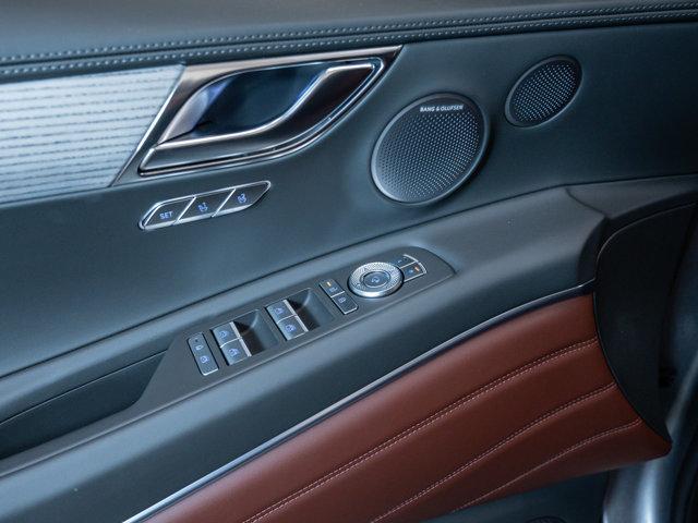 new 2025 Genesis GV80 car, priced at $81,900