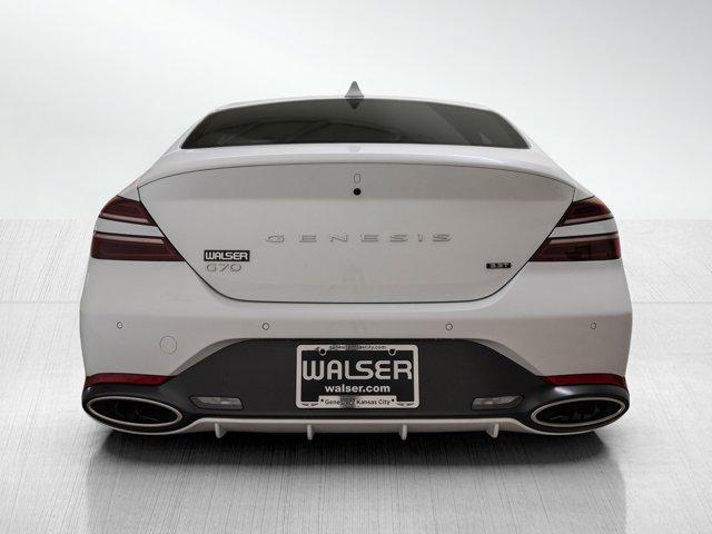new 2025 Genesis G70 car
