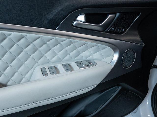 new 2025 Genesis G70 car