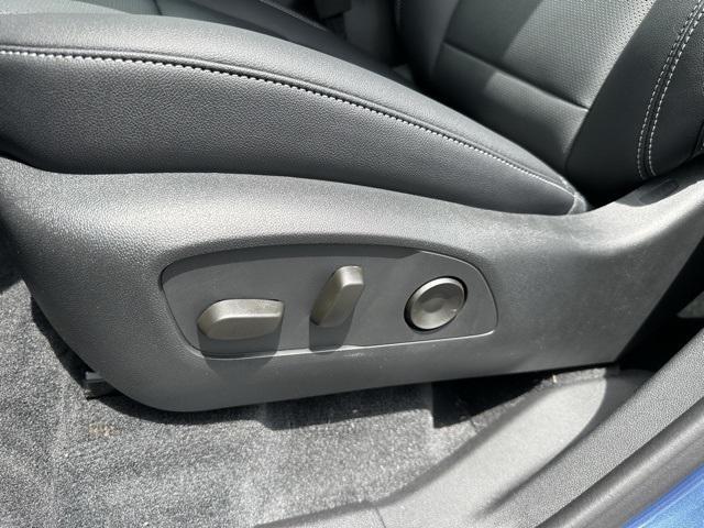 new 2025 Chevrolet Traverse car, priced at $45,195