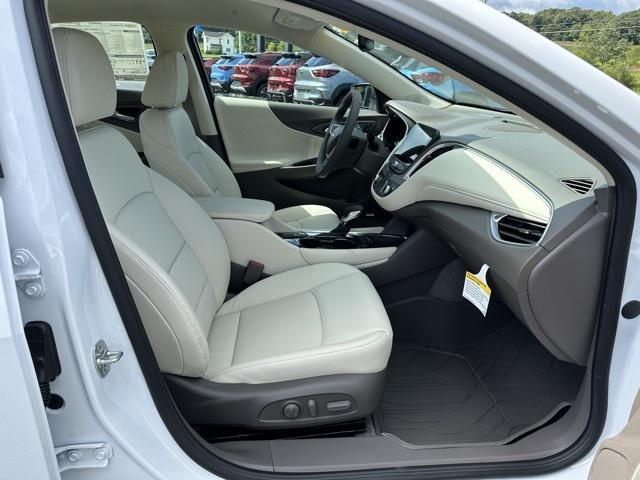 new 2025 Chevrolet Malibu car, priced at $34,195