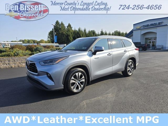 used 2021 Toyota Highlander Hybrid car, priced at $35,290