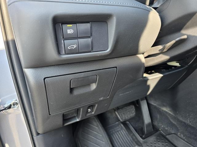 used 2021 Toyota Highlander Hybrid car, priced at $35,290