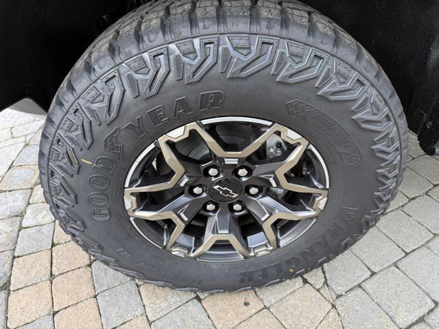 new 2025 Chevrolet Colorado car, priced at $53,070