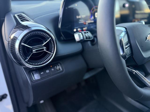 new 2026 Chevrolet Equinox car, priced at $35,195