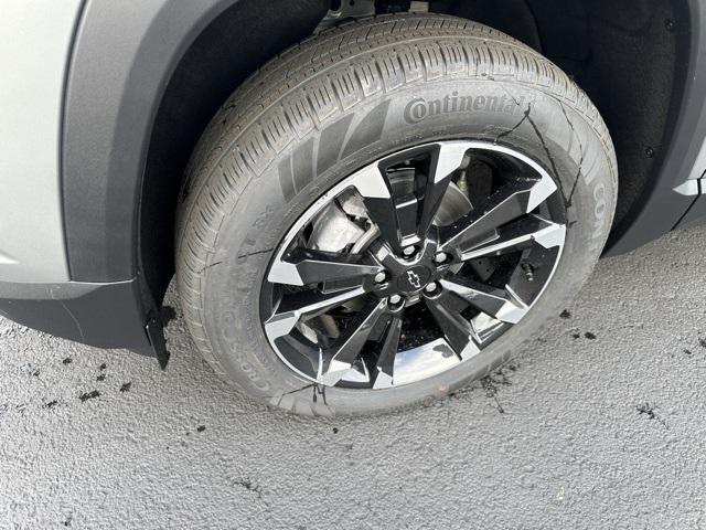 new 2026 Chevrolet Equinox car, priced at $37,720