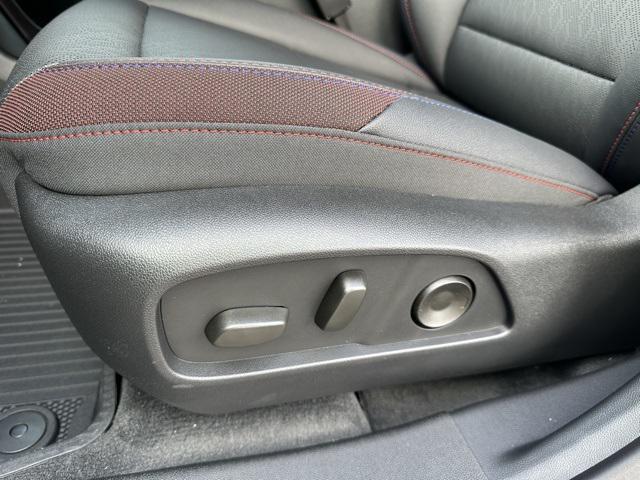 new 2026 Chevrolet Equinox car, priced at $37,720