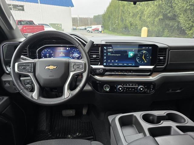 used 2022 Chevrolet Silverado 1500 car, priced at $38,190