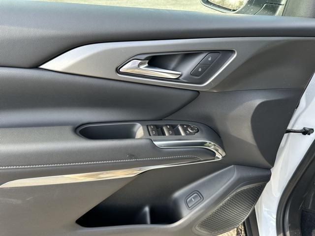 new 2026 Chevrolet Traverse car, priced at $44,695