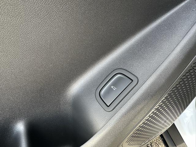 new 2026 Chevrolet Traverse car, priced at $44,695