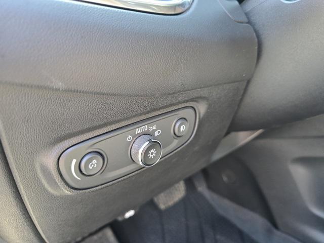 used 2020 Chevrolet Equinox car, priced at $18,990