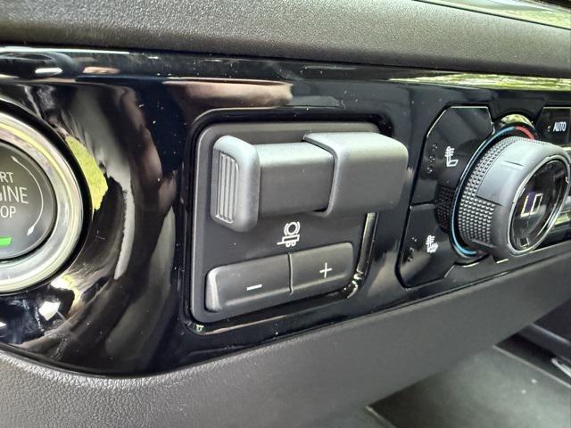 new 2025 Chevrolet Silverado 1500 car, priced at $55,990