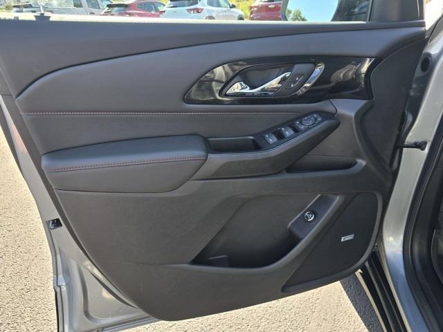 used 2023 Chevrolet Traverse car, priced at $36,990