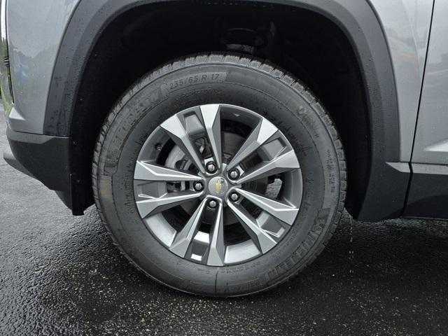 new 2026 Chevrolet Equinox car, priced at $32,290