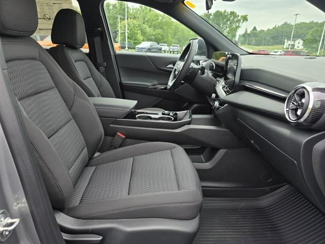 new 2026 Chevrolet Equinox car, priced at $32,290
