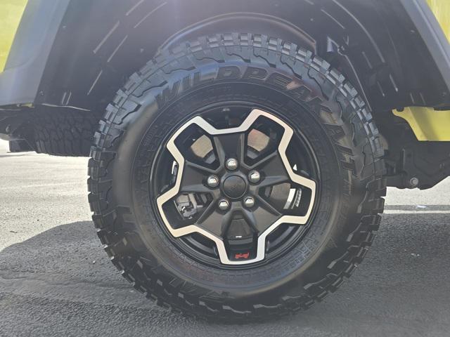 used 2023 Jeep Gladiator car, priced at $39,990
