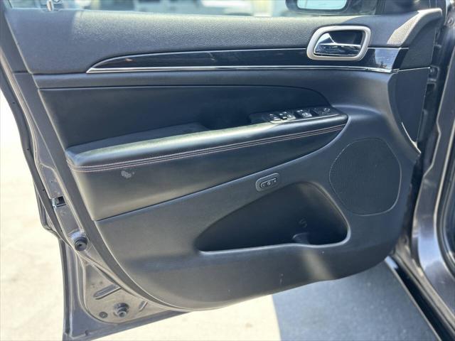 used 2016 Jeep Grand Cherokee car, priced at $16,999