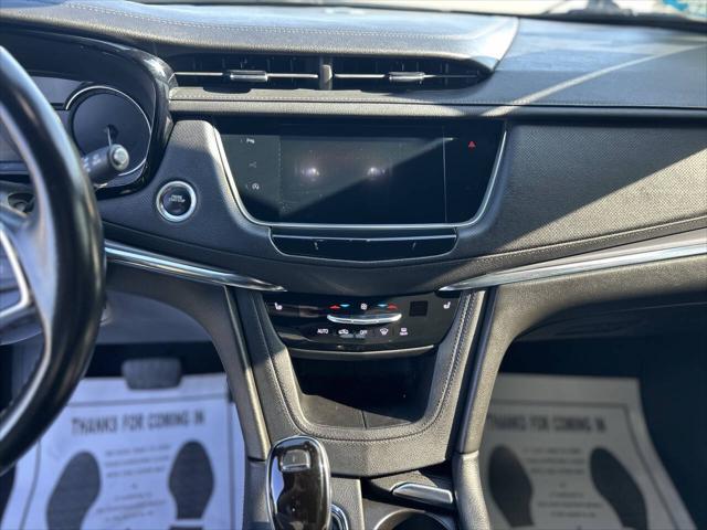 used 2020 Cadillac XT5 car, priced at $21,999