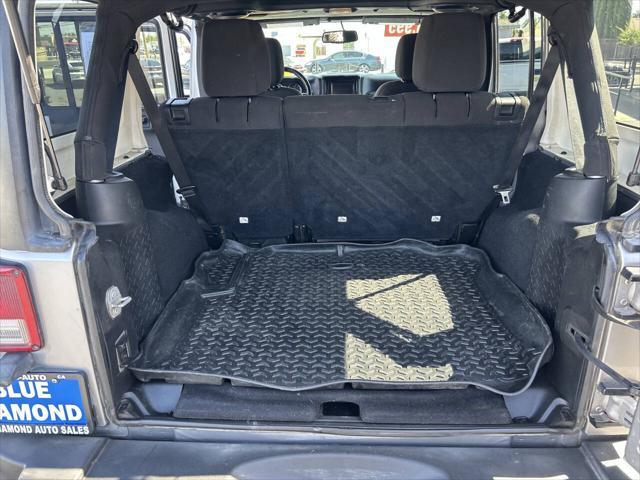 used 2014 Jeep Wrangler Unlimited car, priced at $18,999
